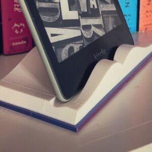 Kindle stand (kindle not included)